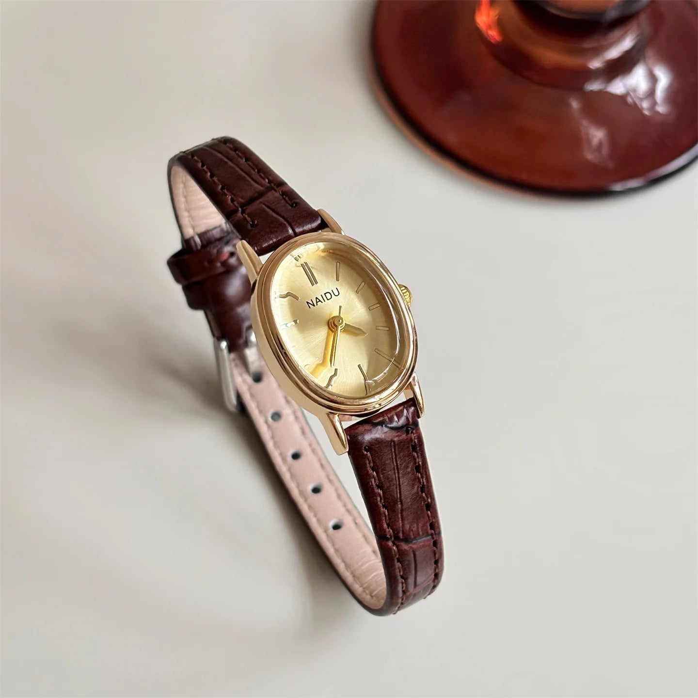 Oval Watch – Leather Strap, Fashion Casual